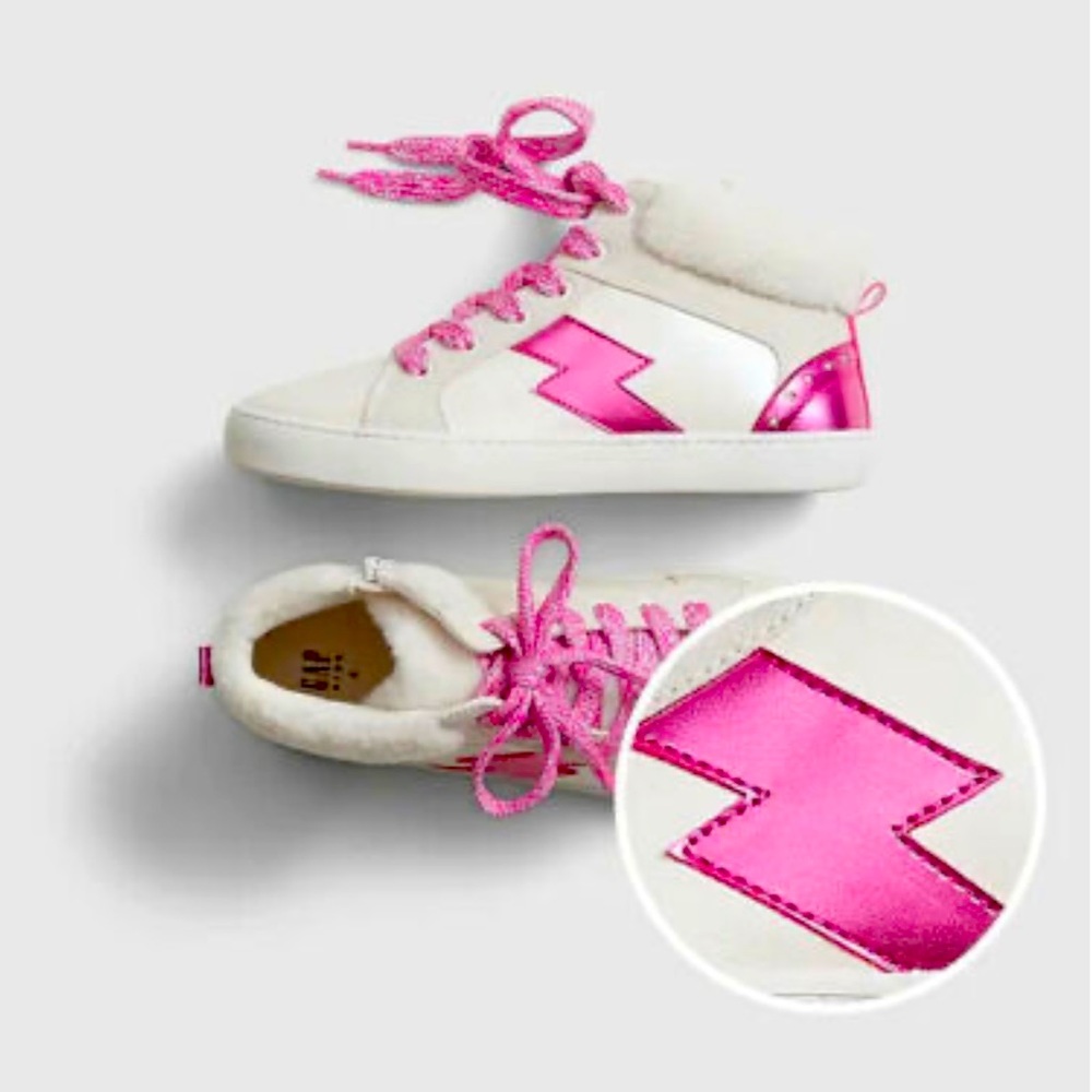 NWOT Gap Kids Size 3 Lightning Bolt High Top Sneakers